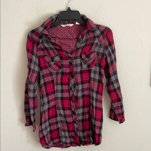 Derek Heart Red and Black Plaid Button-Up Shirt S